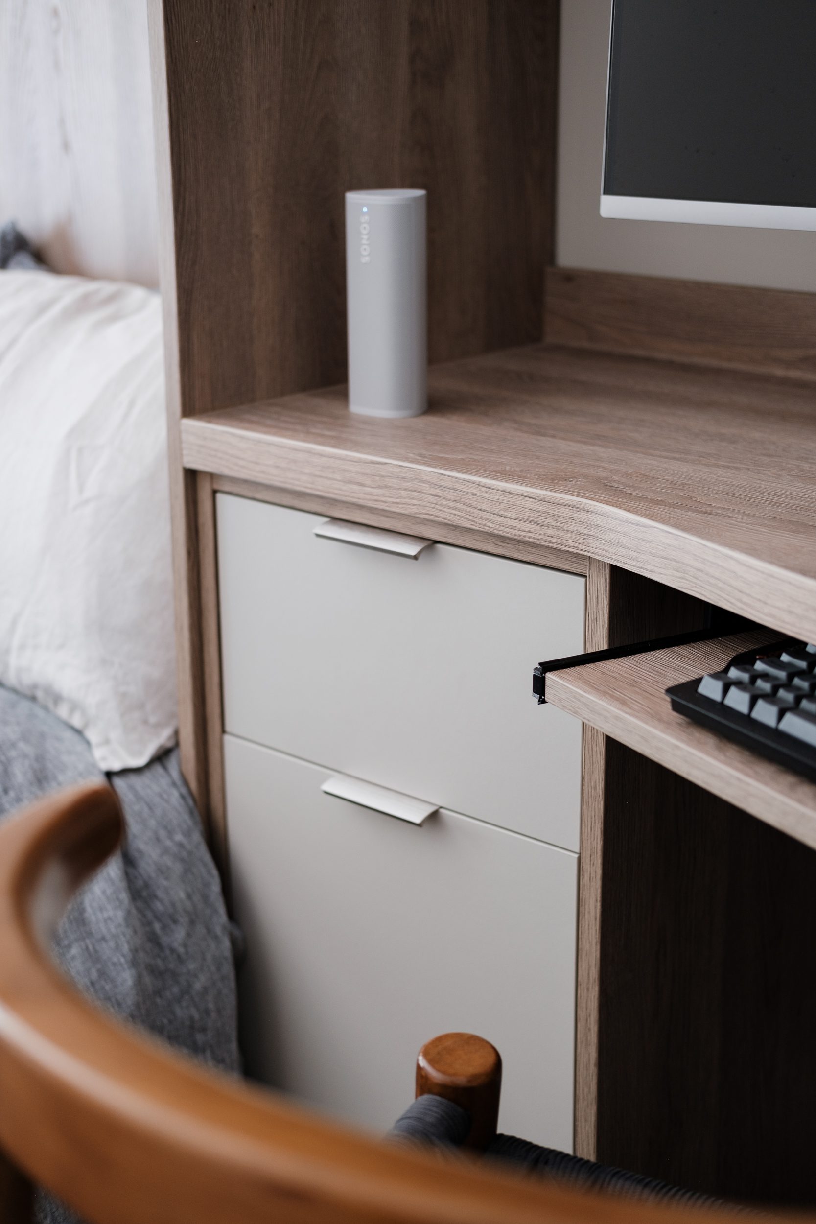 Minimalistic home office